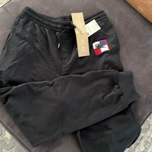 Mens/ unisex Burberry jogger- new with tags size XL